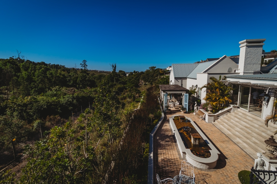 3 Bedroom Property for Sale in Kraaibosch Manor Western Cape